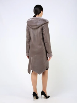 Дубленка зимняя натуральная с капюшоном