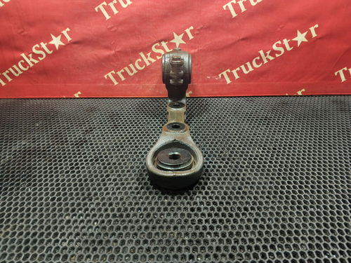 Кронштейн переднего стабилизатора 2020г