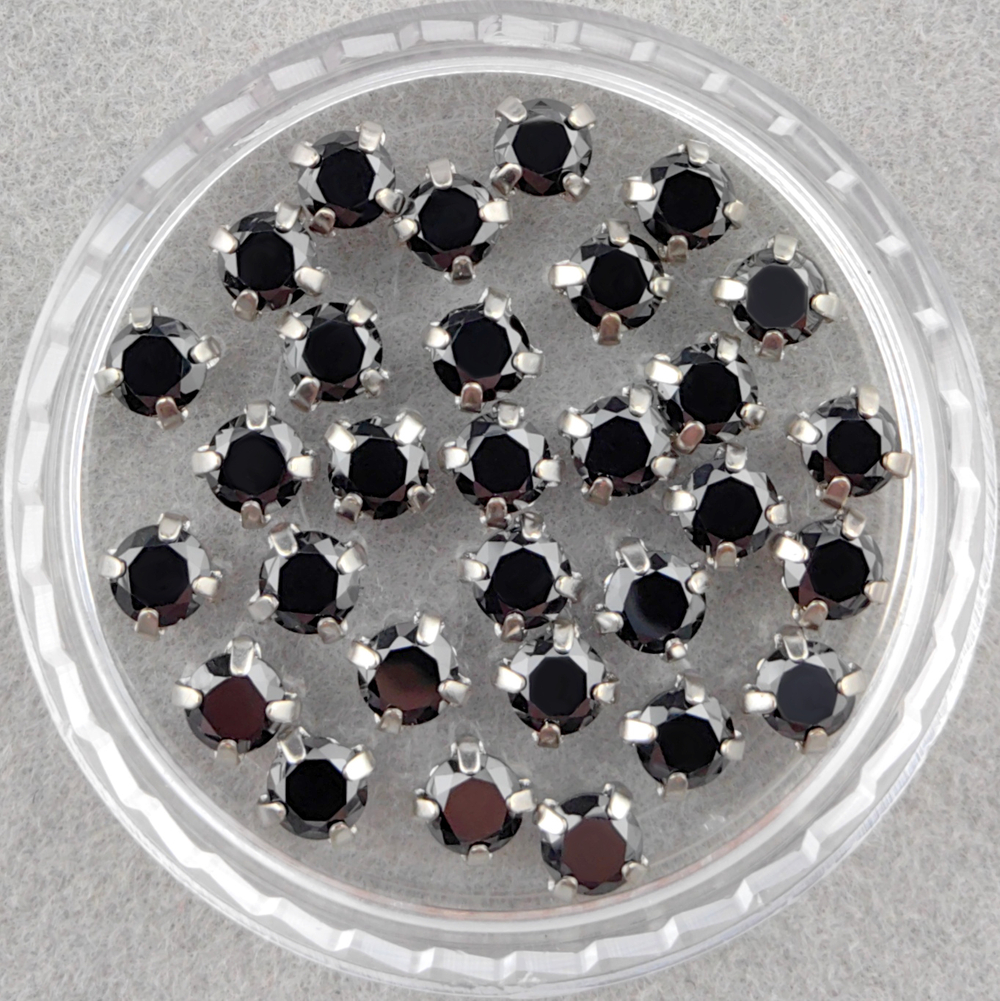 Фианиты шатоны в оправах, Black/Platinum