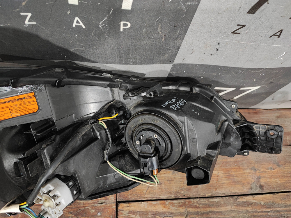 Фара левая ксенон Subaru Outback 4 10-14 Б/У Оригинал