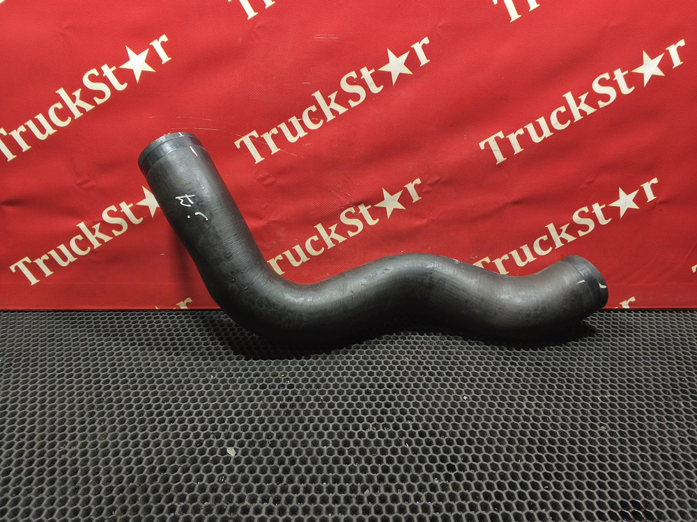 Патрубок радиатора 2023г