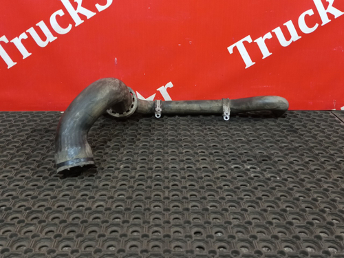 Патрубок системы охлаждения 2018 года