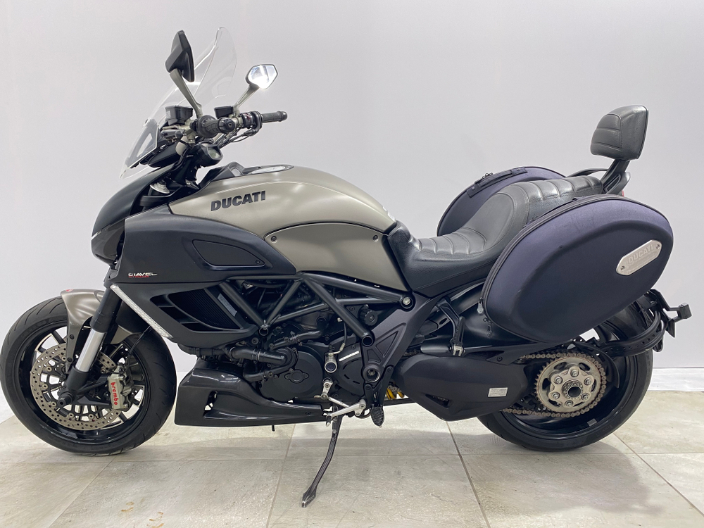 Ducati Diavel Strada 044296