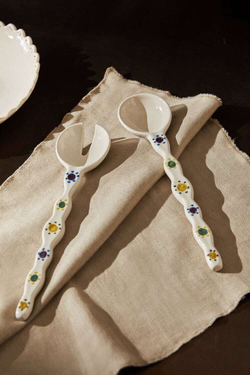 ZARA HOME НАБОР ЛОЖЕК С КОНТРАСТНЫМ УЗОРОМ, ЭКРЮ