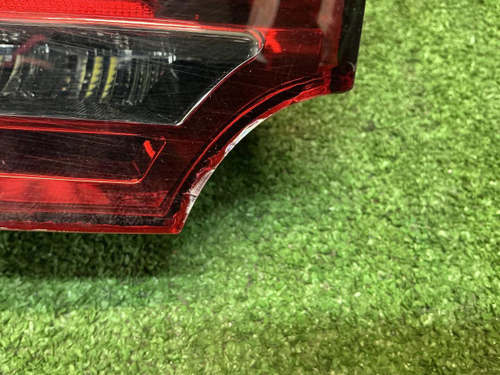 Фонарь правый внутренний Porsche Cayenne 958 14-18