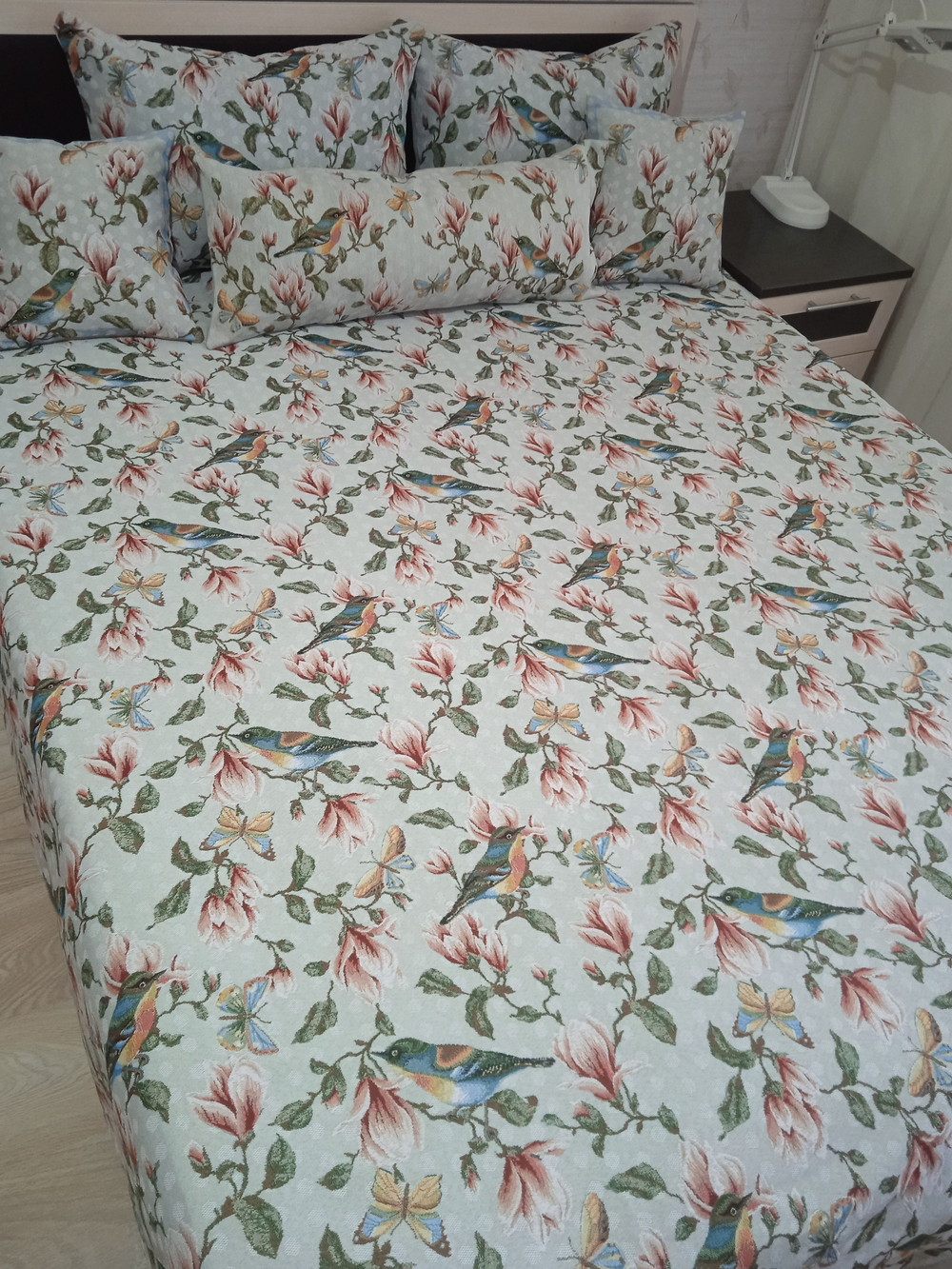 Декоративный гобеленовый чехол для интерьерной подушки Магнолия 50*70