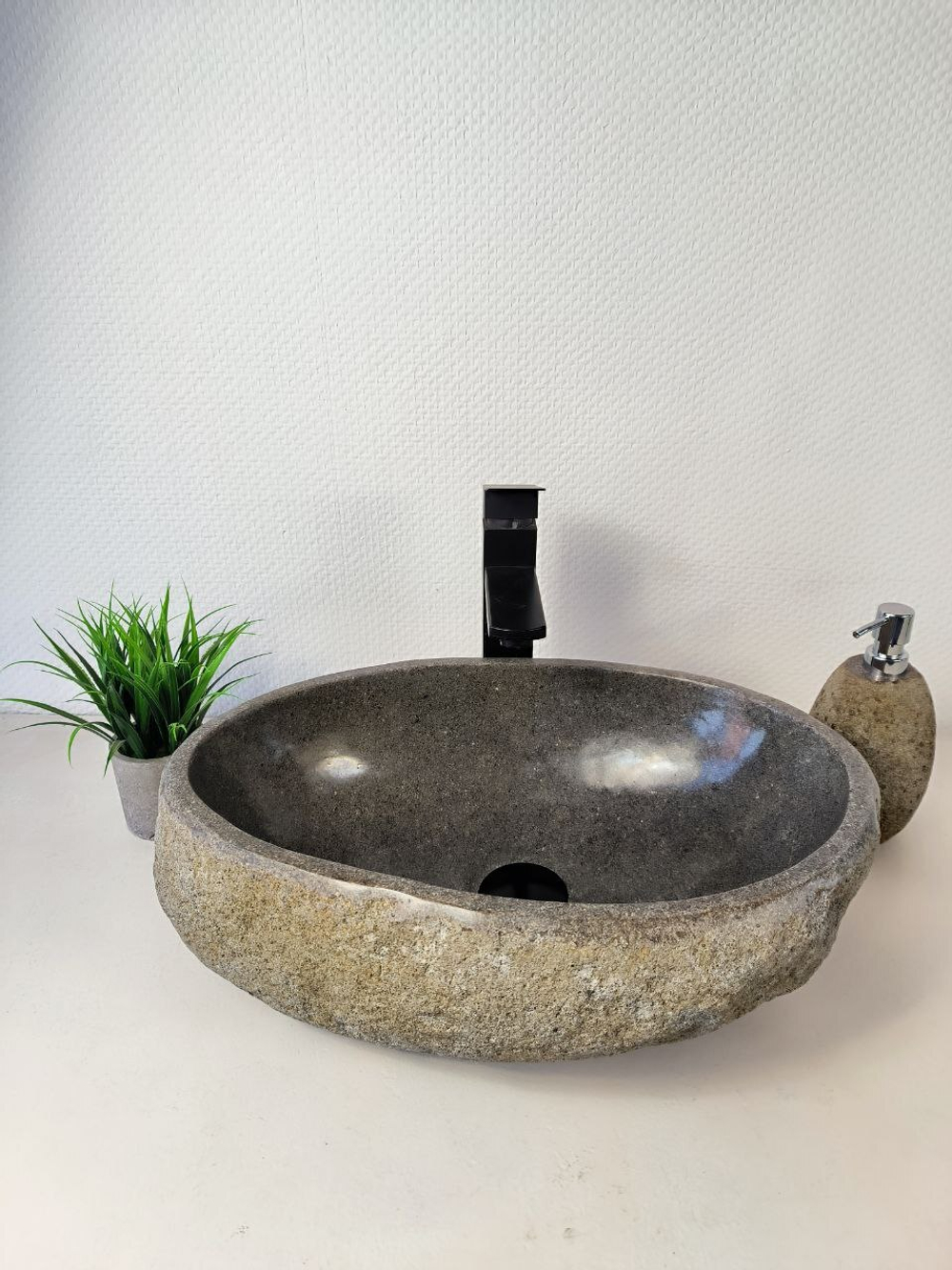 Раковина из речного камня RS-65956 48х33х15 из натурального камня