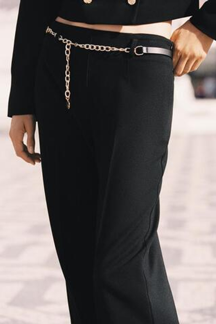 ZARA УКОРОЧЕННЫЕ БРЮКИ С РЕМНЕМ-ЦЕПОЧКОЙ, ЧЕРНЫЙ