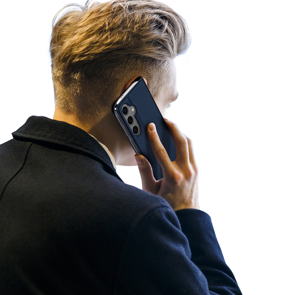 Чехол книжка из PU кожи синего цвета от Dux Ducis для Samsung Galaxy S24 FE, серия Skin Pro Series Case