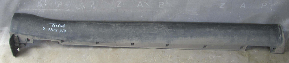 Накладка порога правая Kia Soul 2 (PS) 13-19 Б/У Оригинал 87754b2000