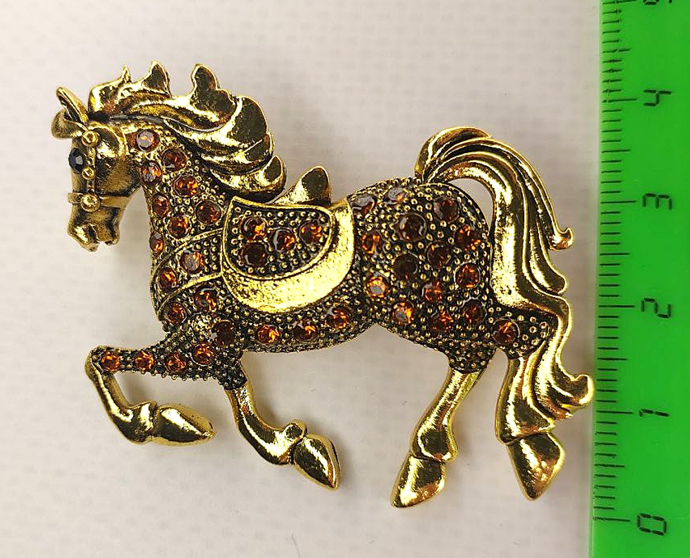 Брошка "Лошадь". Женская брошь,украшение.Подарок на новый год. Символ года