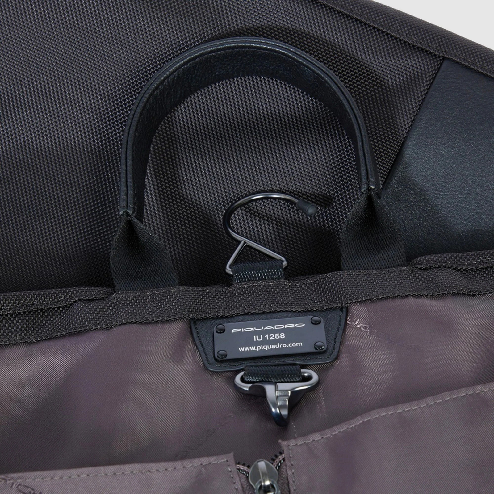 Складной портплед Piquadro Brief PA7047BR2/Nero
