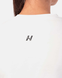 Женская укороченная футболка Minimalist Logo NEBBIA Crop T-shirt 600 Cream