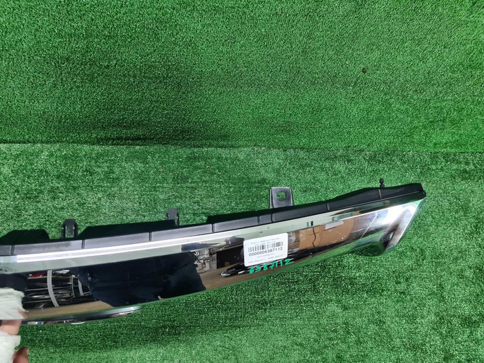 Решетка радиатора Infiniti QX80 (2017-2020)