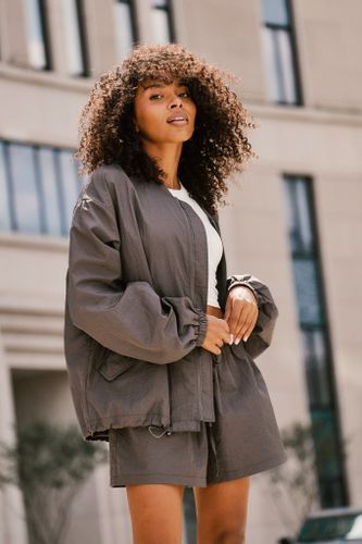 Костюм (ветровка+шорты) Limciao