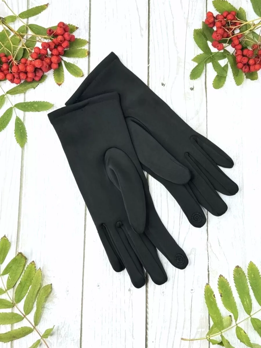 демисезонные перчатки тёплые с декоративными пуговицами