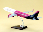 Модель самолета Airbus A321 (М1:100, Wizz Air)