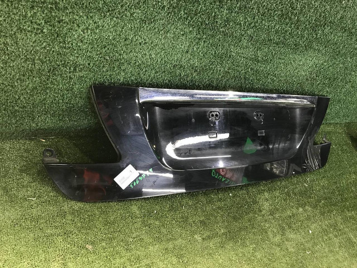 Накладка крышки багажника Lexus LS 4 (2006-2009)