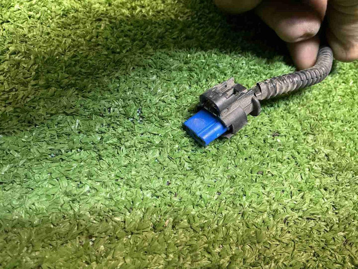 Проводка заднего бампера Hongqi HS5 (2019-н.в.)