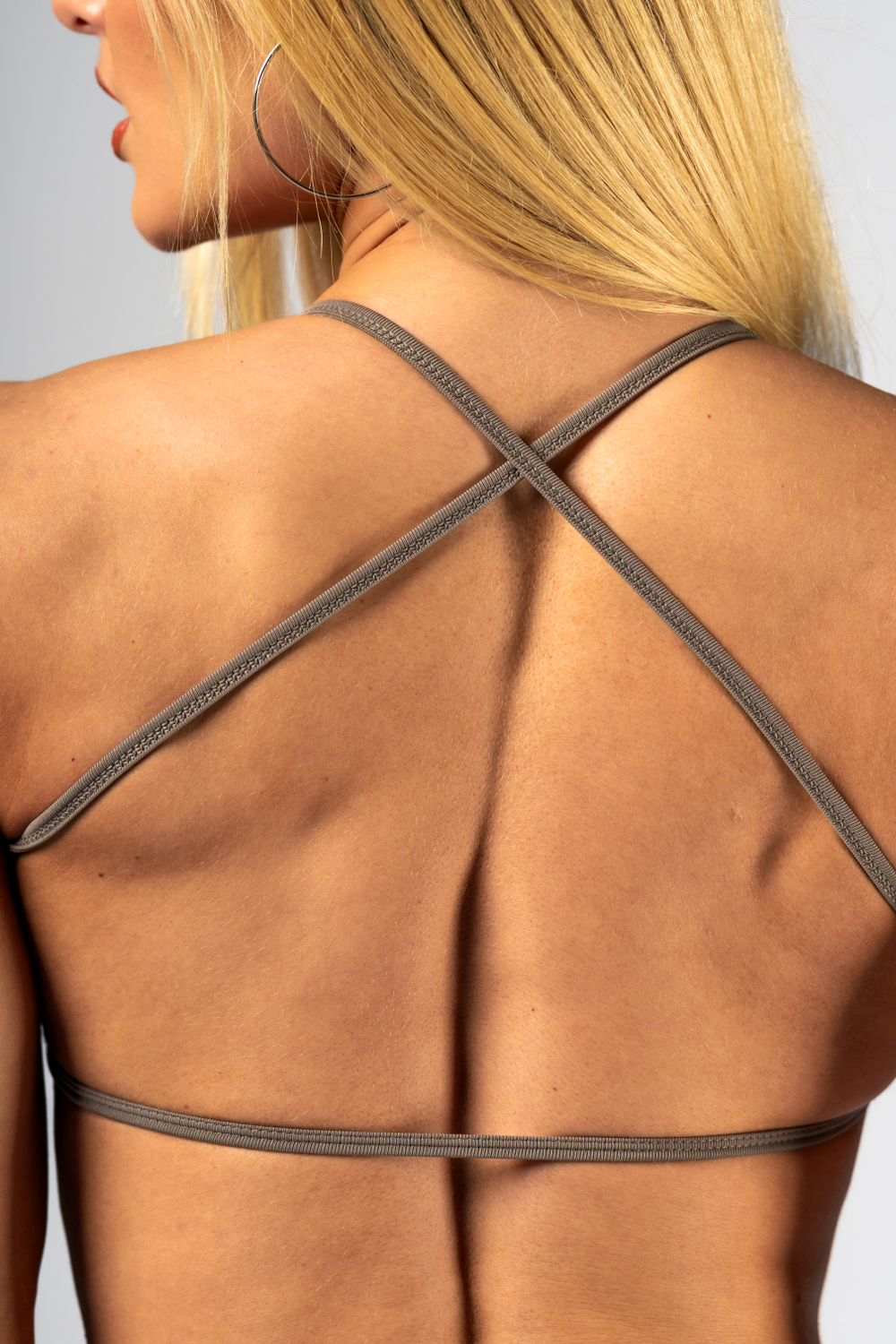 Топ-бра Open-Back Sports Bra POWER 890 LIGHT BROWN ASH