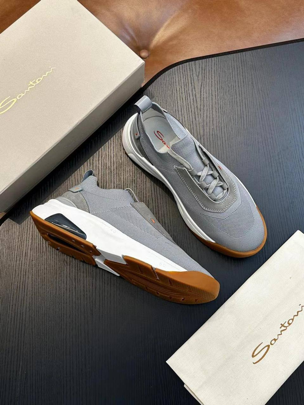 Кроссовки Santoni