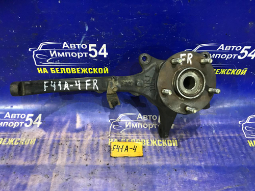 Ступица передняя правая MITSUBISHI DIAMANTE 1997