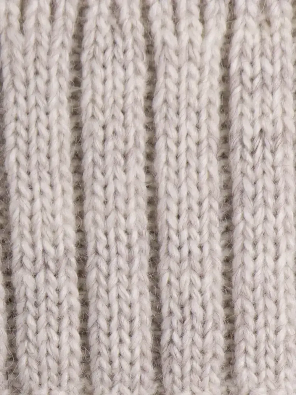 Шапка для девочки осенняя и снуд вязаные