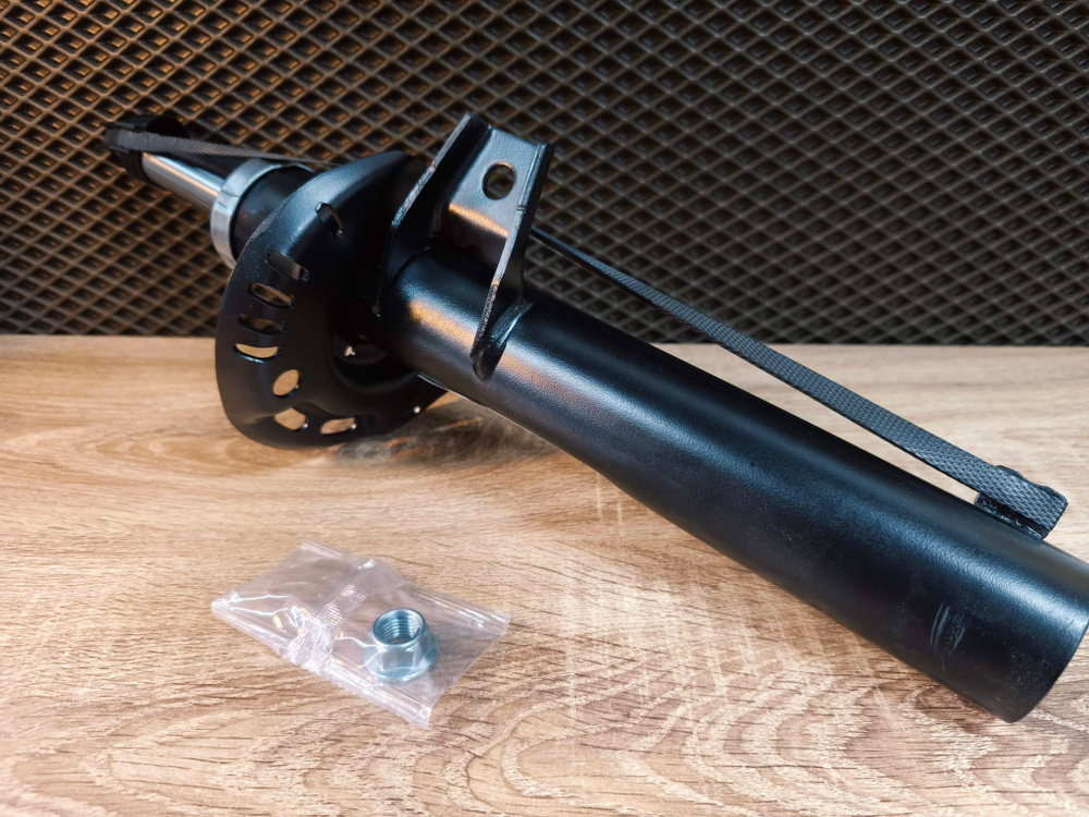 Амортизатор передний SACHS VW Passat B6 B7 Tiguan