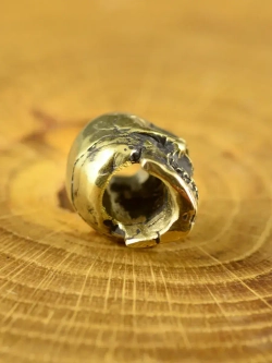 Бусина «Череп» из латуни