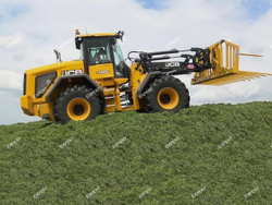 Вилы силосные на Экскаватор-погрузчик JCB