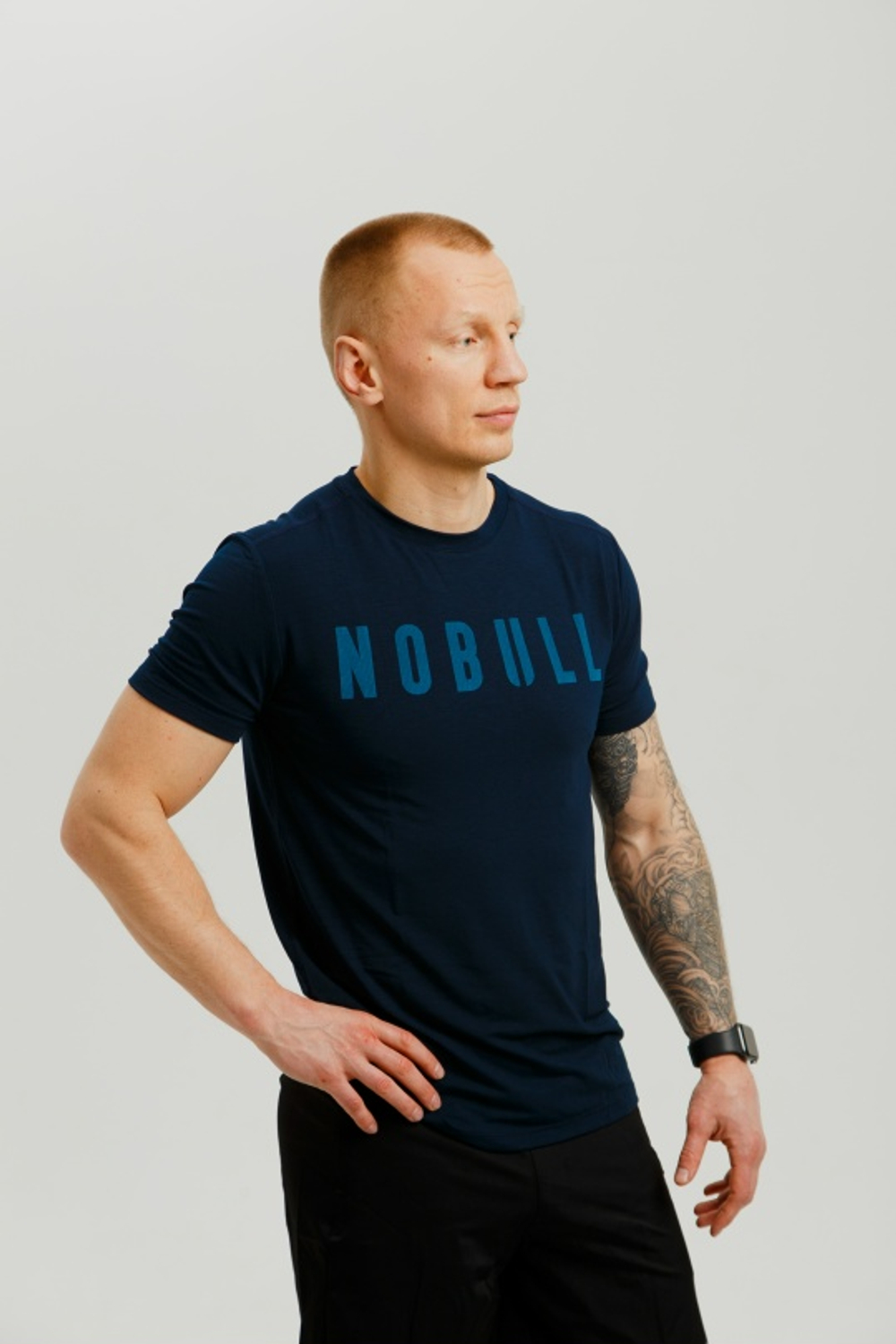 Футболка NOBULL темно-синяя