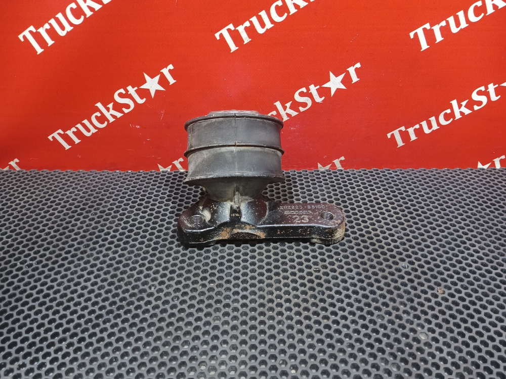 Подушка двигателя передняя правая