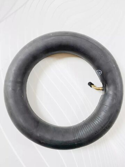 Камера 10x2.125 с изогнутым ниппелем