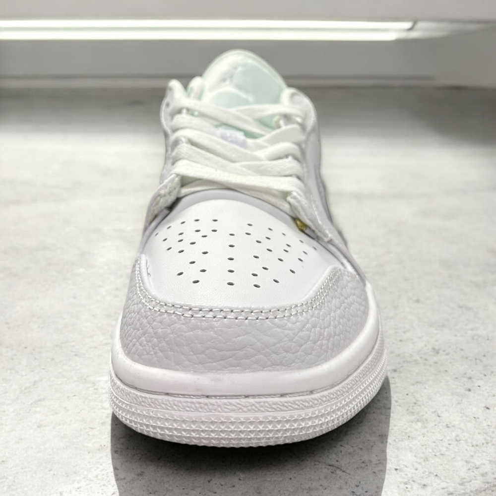 Nike Air Jordan 1 Low • White