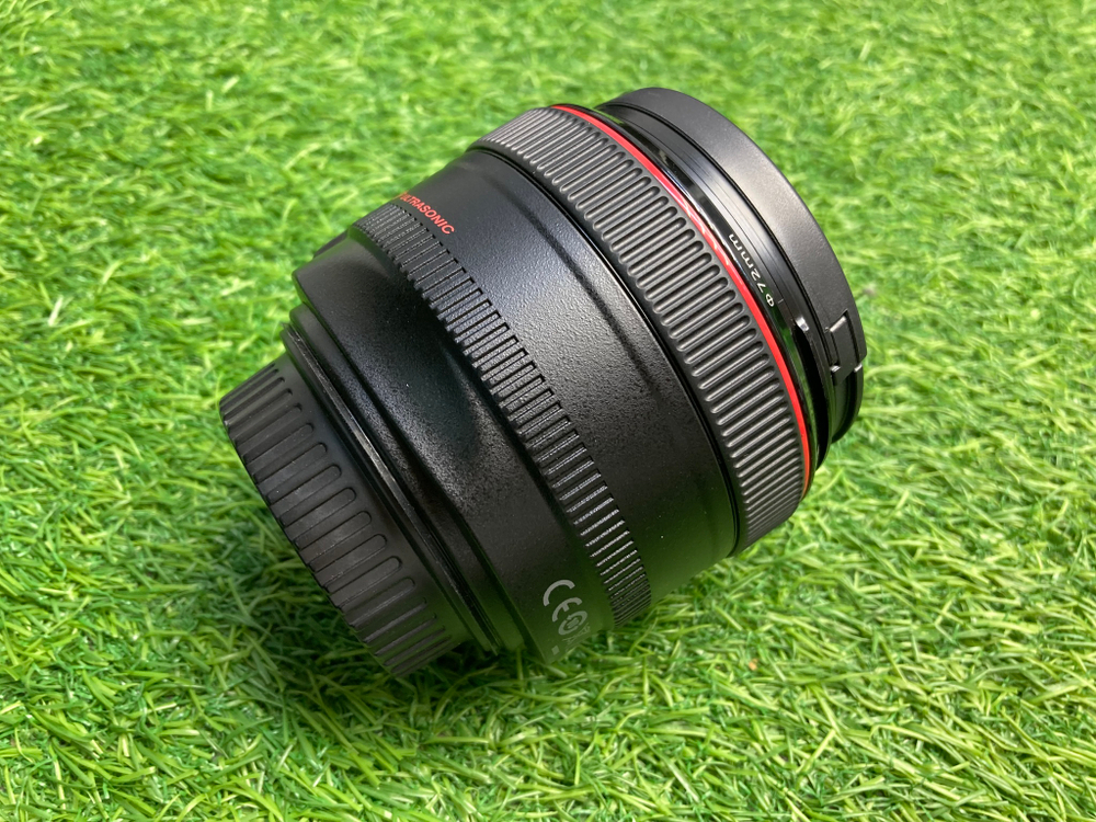 Canon EF 50mm 1.2L USM