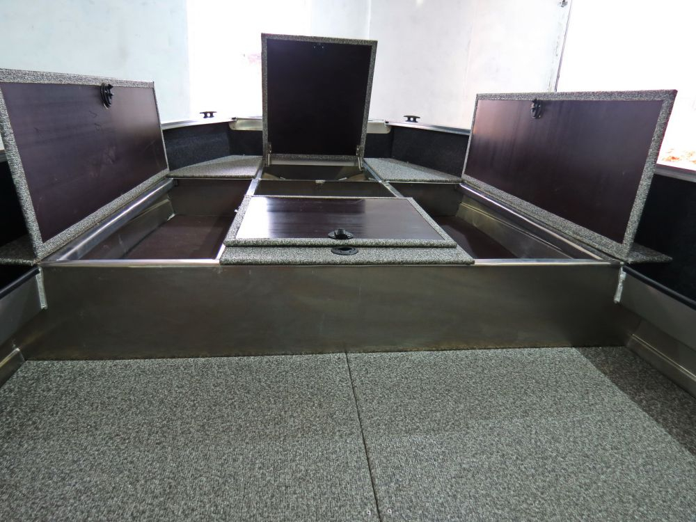 Алюминиевая лодка BESTER 450