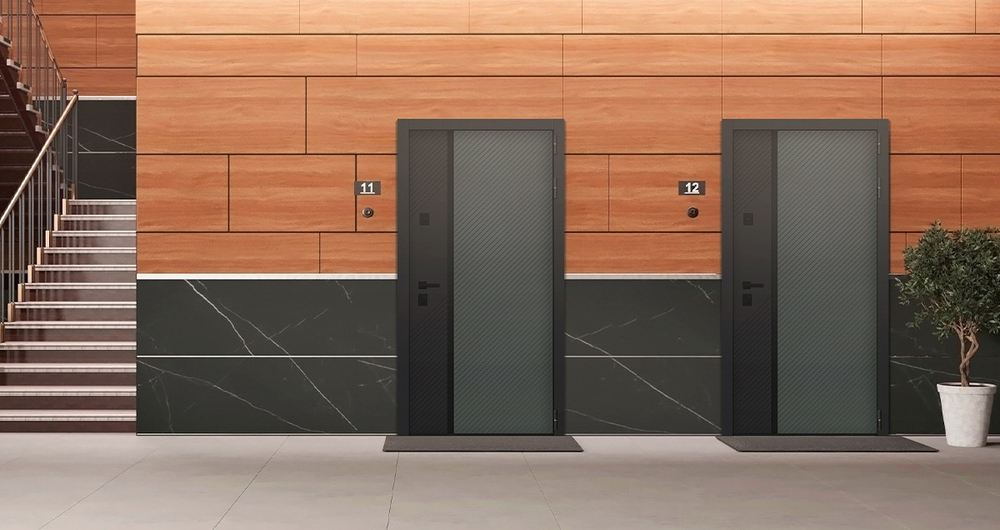 Стальная дверь "Форт" с зеркалом