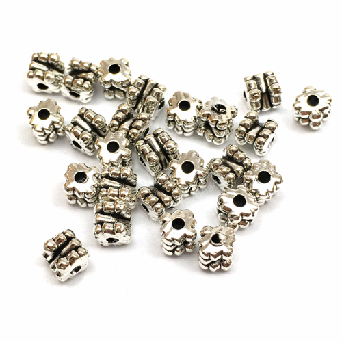 Бусины для украшений 4х4 мм (30 шт), под серебро