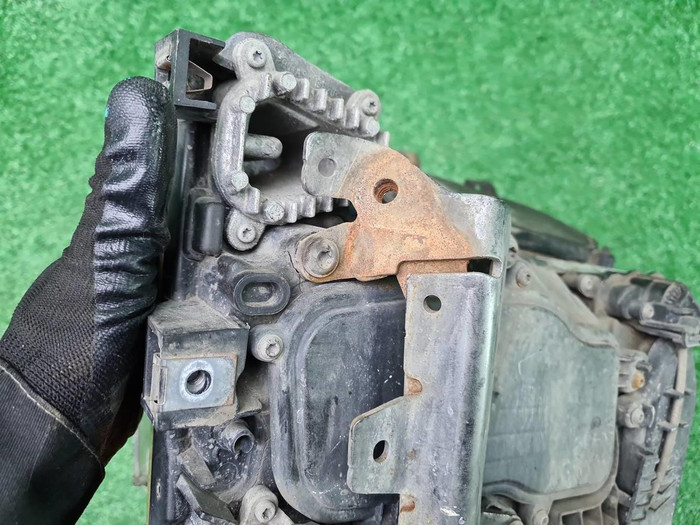 Фара левая Scania R-Series (2016-н.в.) галоген