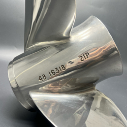 Гребной винт Mercury VENGEANCE Demo (13-3/4х21R) Стальной