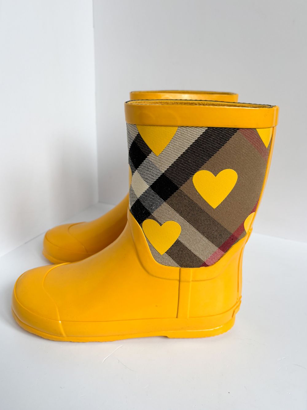 Новые резиновые сапоги Burberry, 31