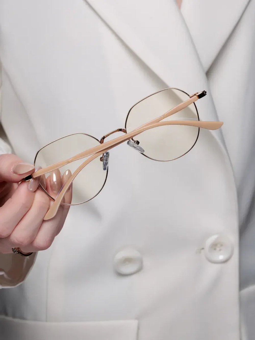 Имиджевые прозрачные компьютерные очки