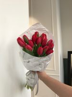 Букет из 15 красных тюльпанов