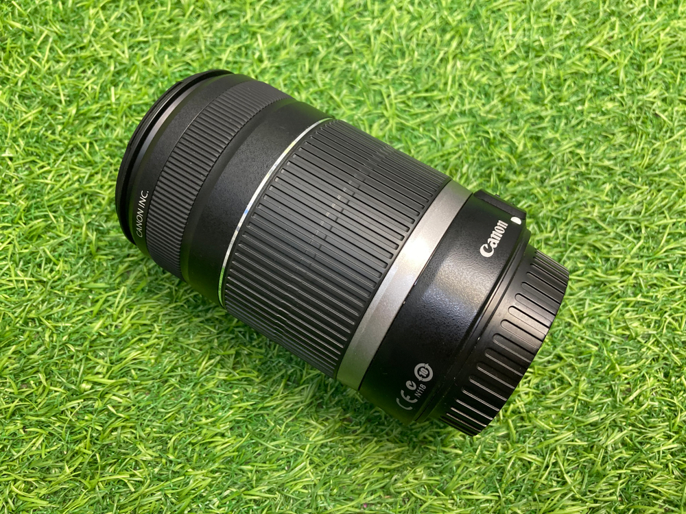 Canon EF-S 55-250mm 4-5.6 IS