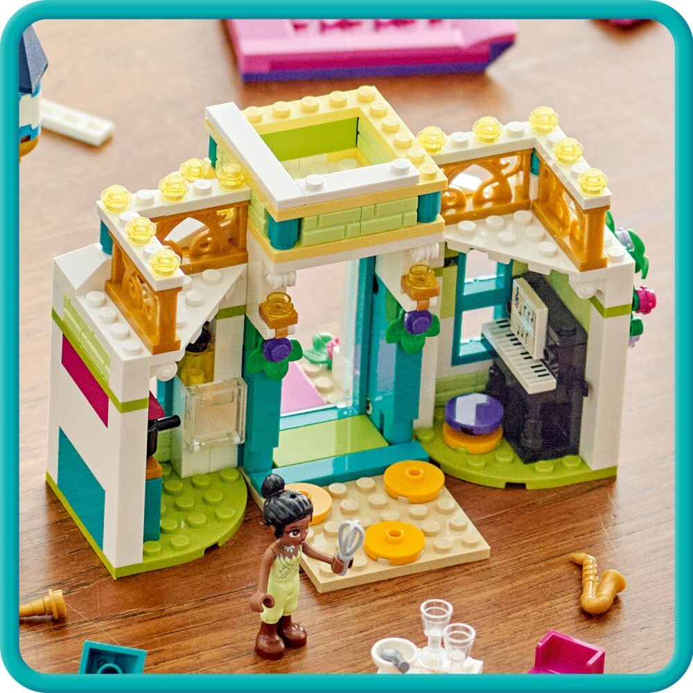 LEGO Принцессы Диснея — Приключения на рынке 43246 / артикул   43246  / GTIN 5702017584935