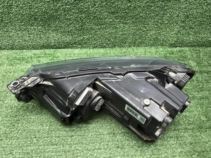 Фара правая Geely Atlas 1 (2016-2022) LED