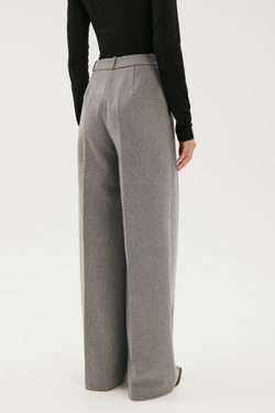 Брюки шерстяные с защипами