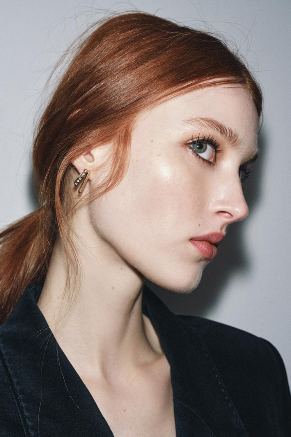 ZARA СЕРЬГИ СО СТРАЗАМИ, ЗОЛОТИСТЫЙ