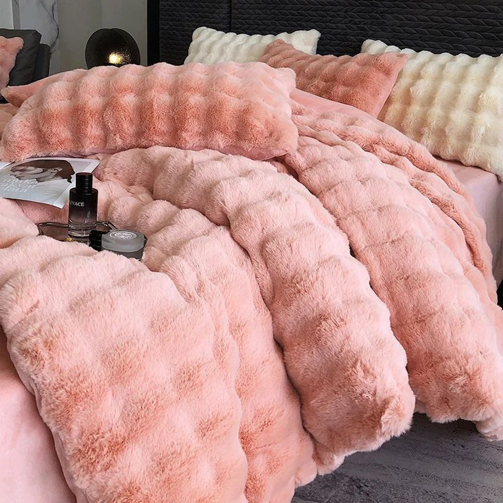 Постельное белье ЕВРО (двуспалка) Флис-Велюр Персиковый клетка