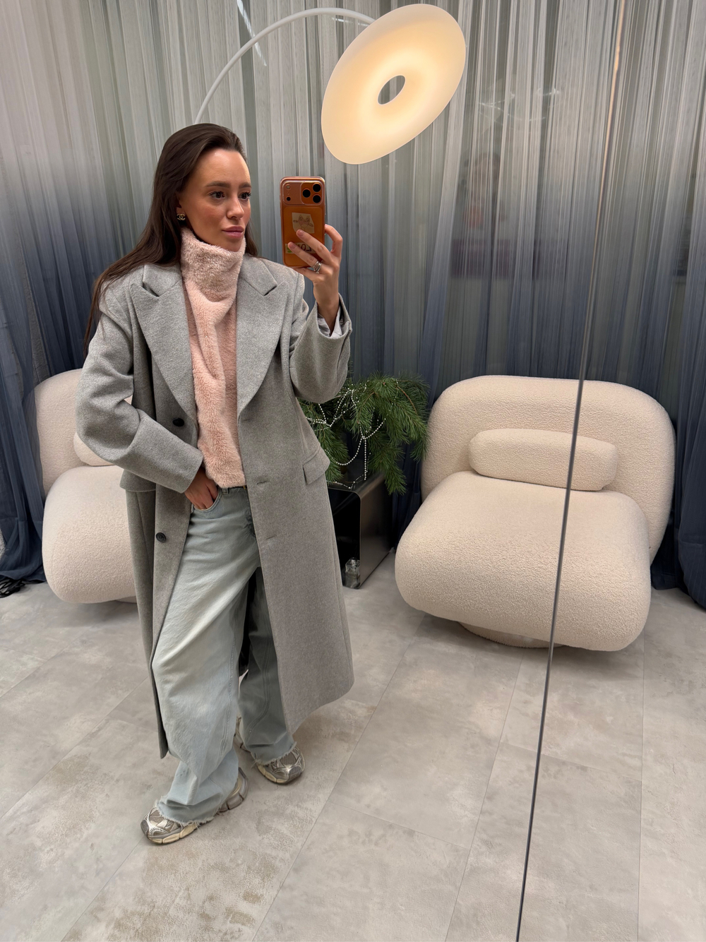 Манишка из эко-меха розовая